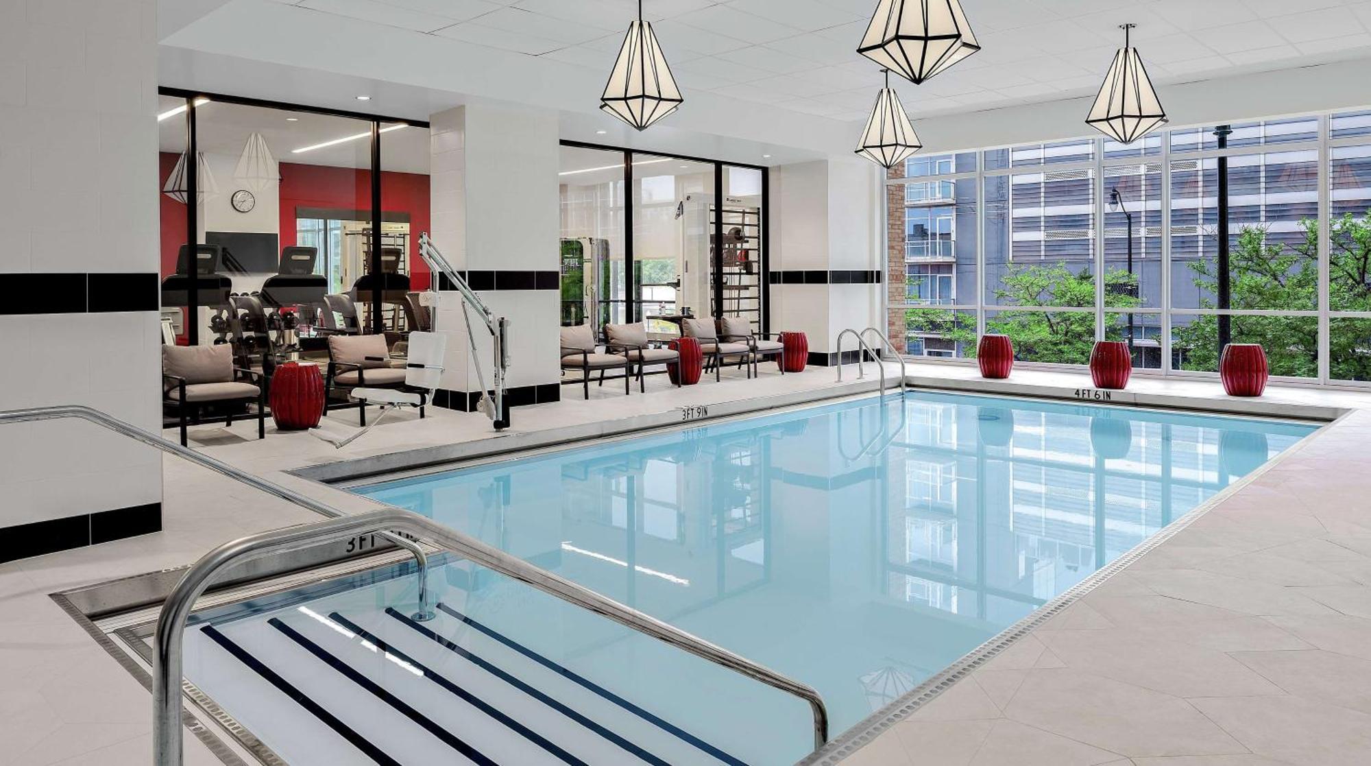 Hampton Inn Chicago Mccormick Place Ngoại thất bức ảnh